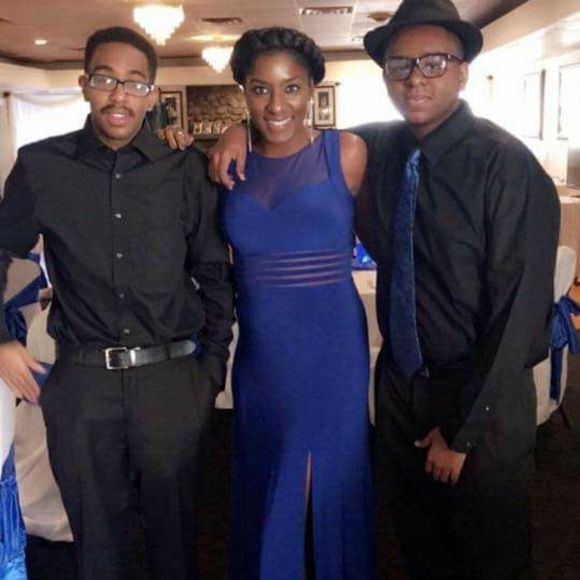 Meet your Posher, Maryse - Picture 1 of 1